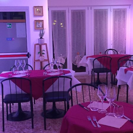 Hotel Del Ponte Cesate 外观 照片
