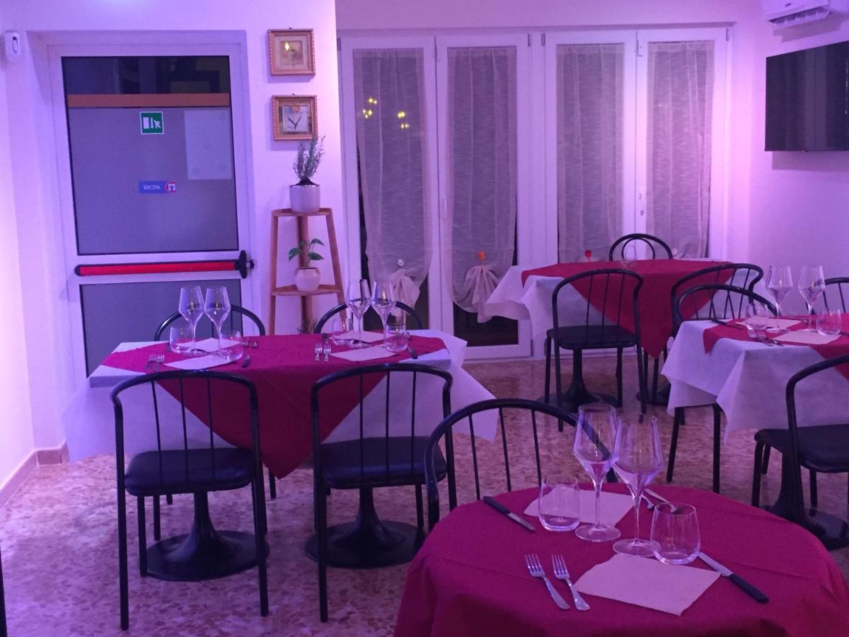 Hotel Del Ponte Cesate 外观 照片